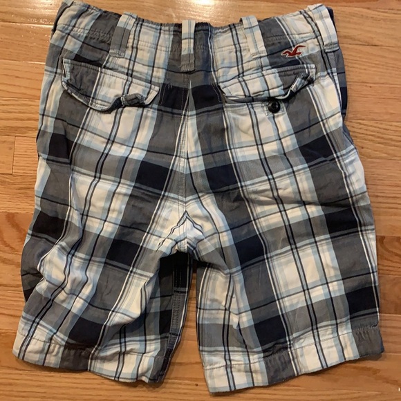 Hollister plaid shorts - Picture 2 of 3